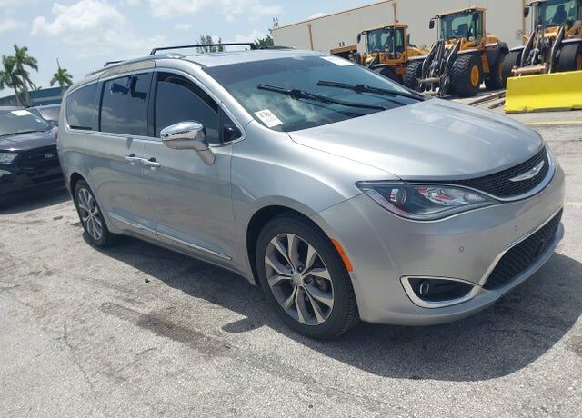2019 CHRYSLER Pacifica