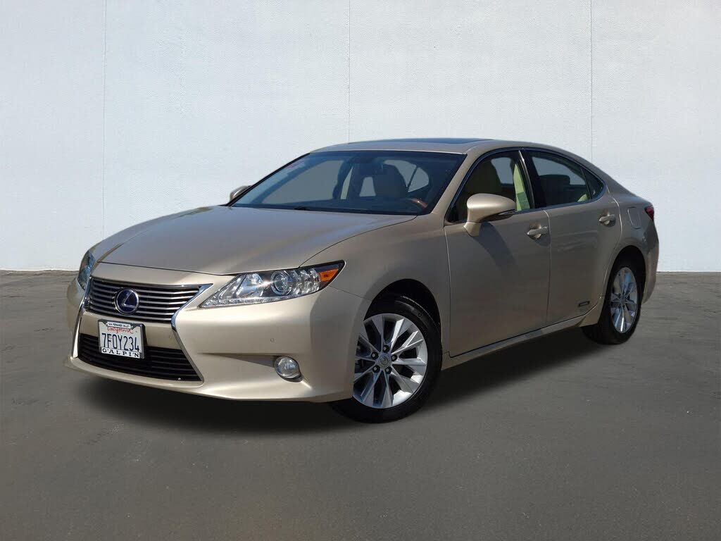 2013 LEXUS ES
