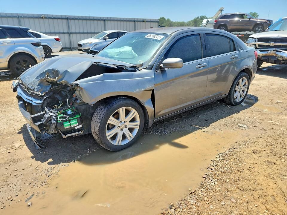 2013 CHRYSLER 200