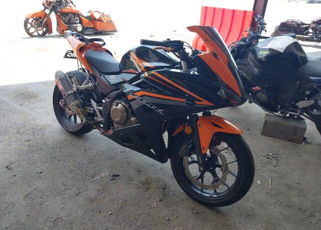 2017 HONDA CB