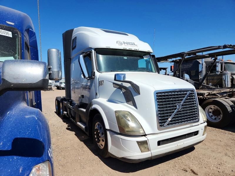 2016 VOLVO TRUCK VNL