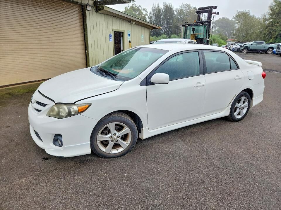 2011 TOYOTA Corolla