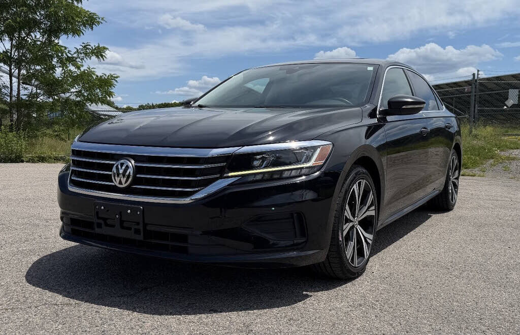 2022 VOLKSWAGEN Passat