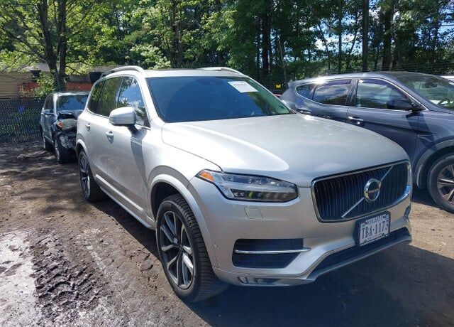 2017 VOLVO XC90