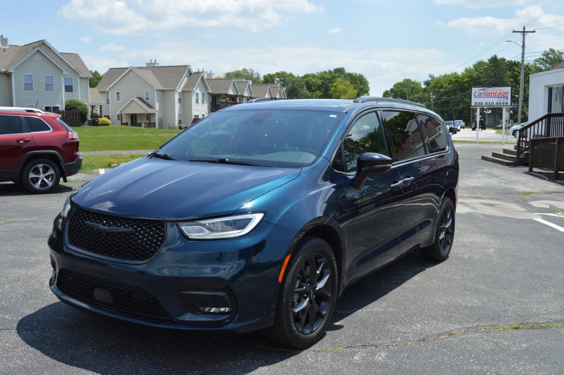 2023 CHRYSLER Pacifica