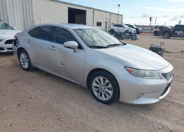 2013 LEXUS ES