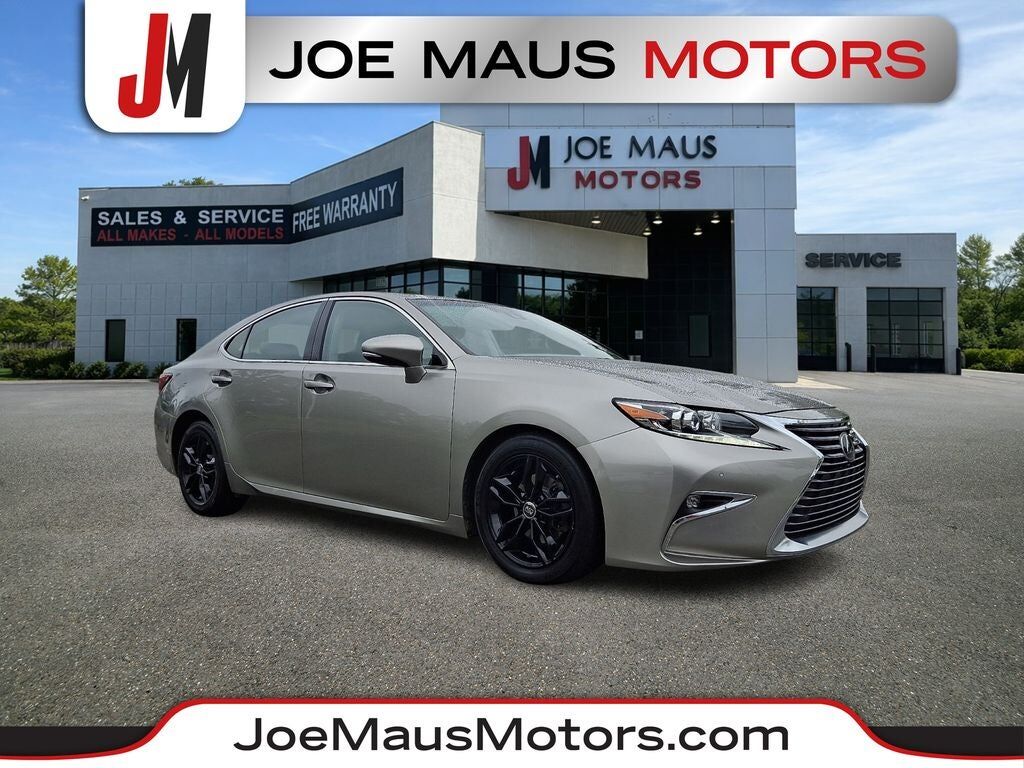 2017 LEXUS ES