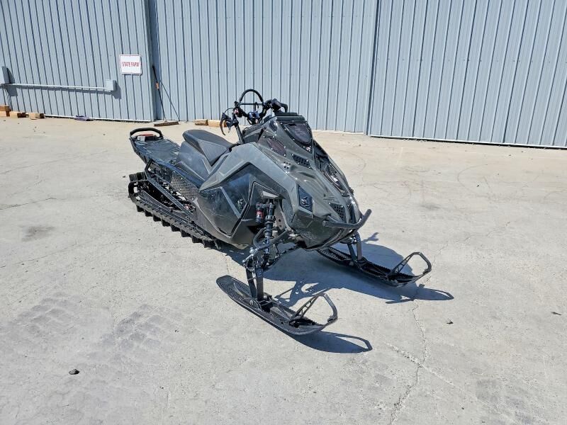 2024 POLARIS Matryx