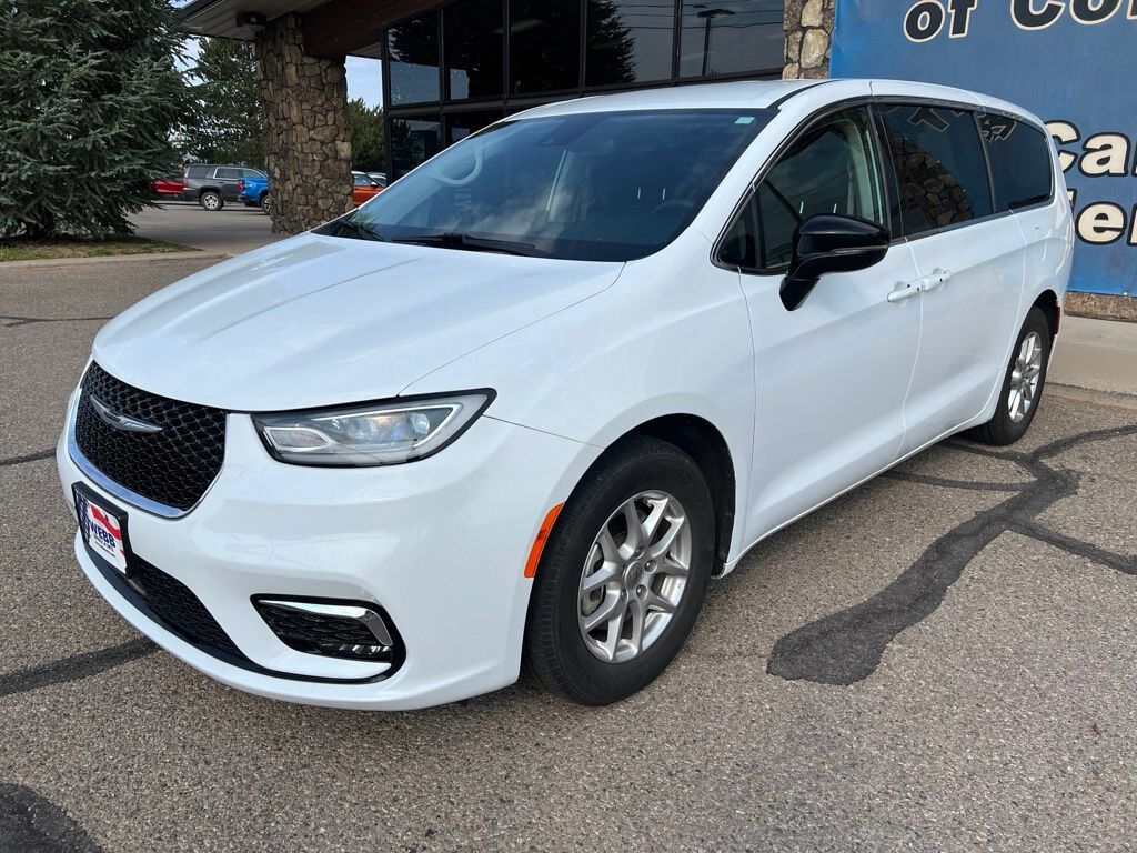 2024 CHRYSLER Pacifica