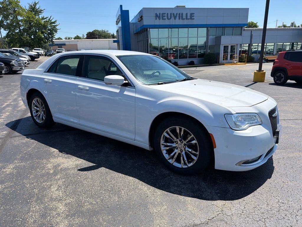 2017 CHRYSLER 300