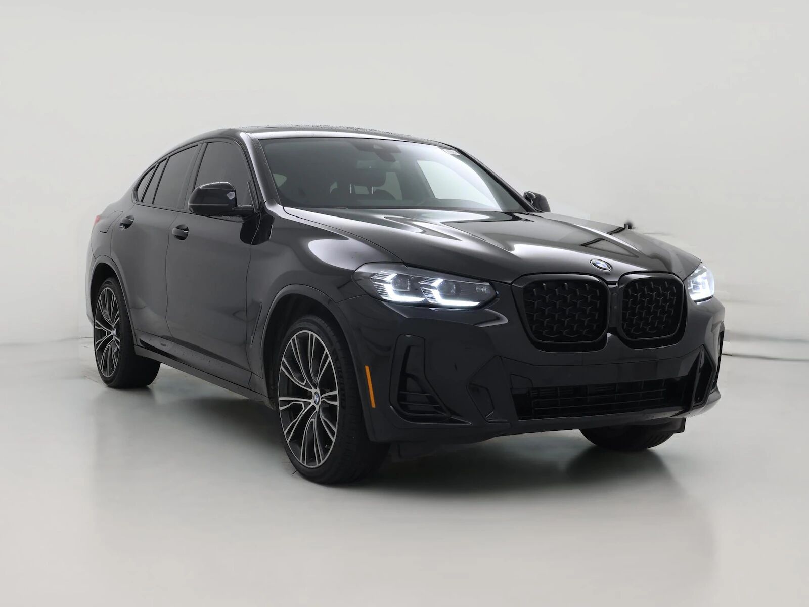 2023 BMW X4