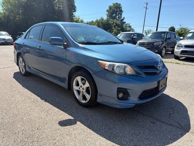 2013 TOYOTA Corolla