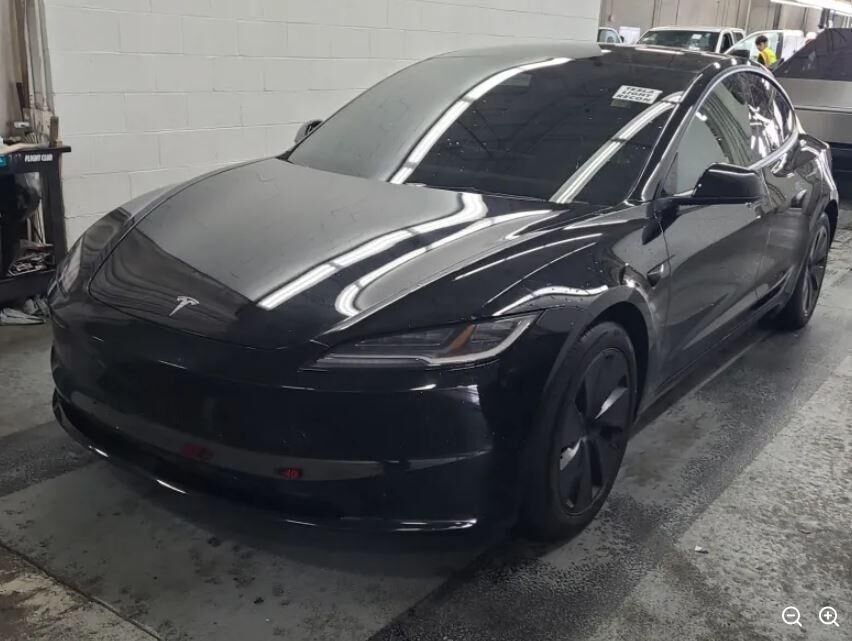 2024 TESLA Model 3