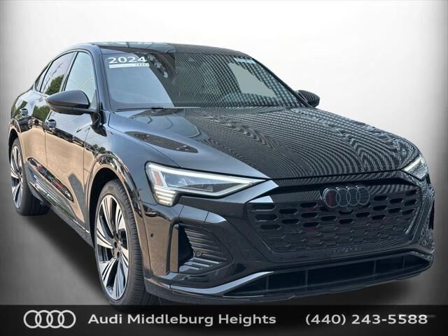 2024 AUDI Q8