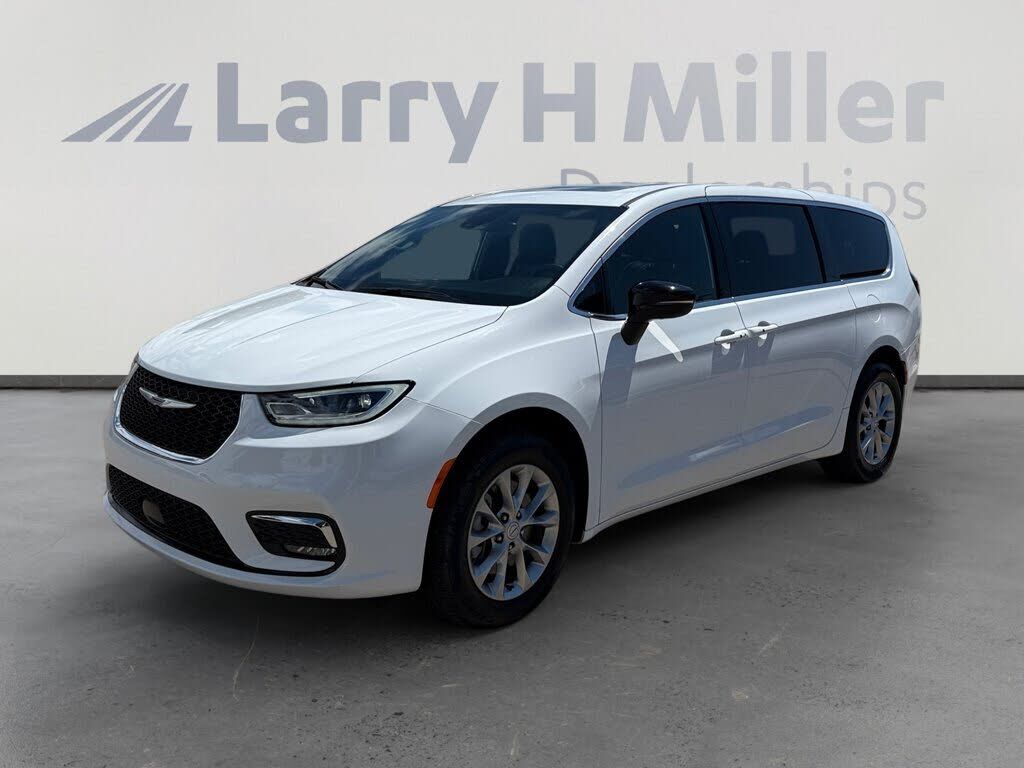 2026 CHRYSLER Pacifica