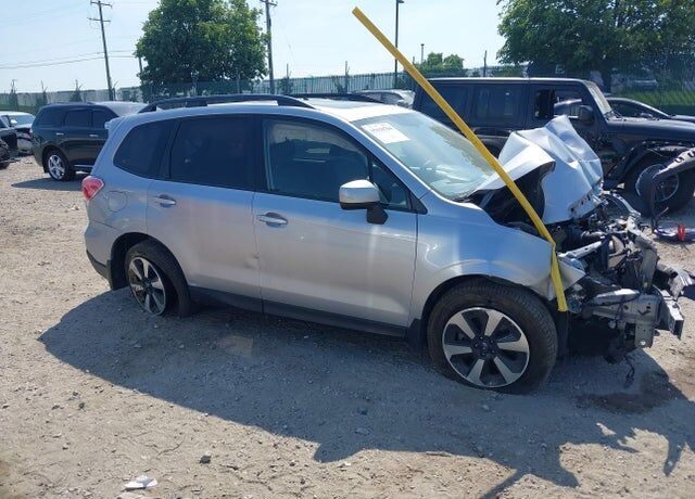 2018 SUBARU Forester