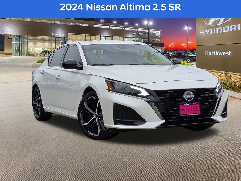 2024 NISSAN Altima