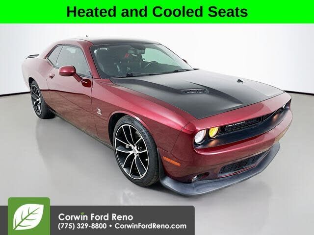2017 DODGE Challenger