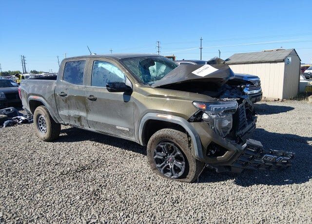 2025 GMC Canyon