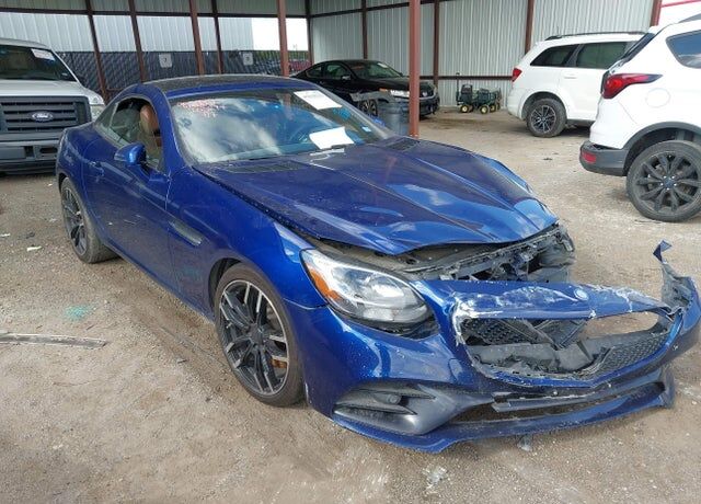 2017 MERCEDES-BENZ SLC-Class
