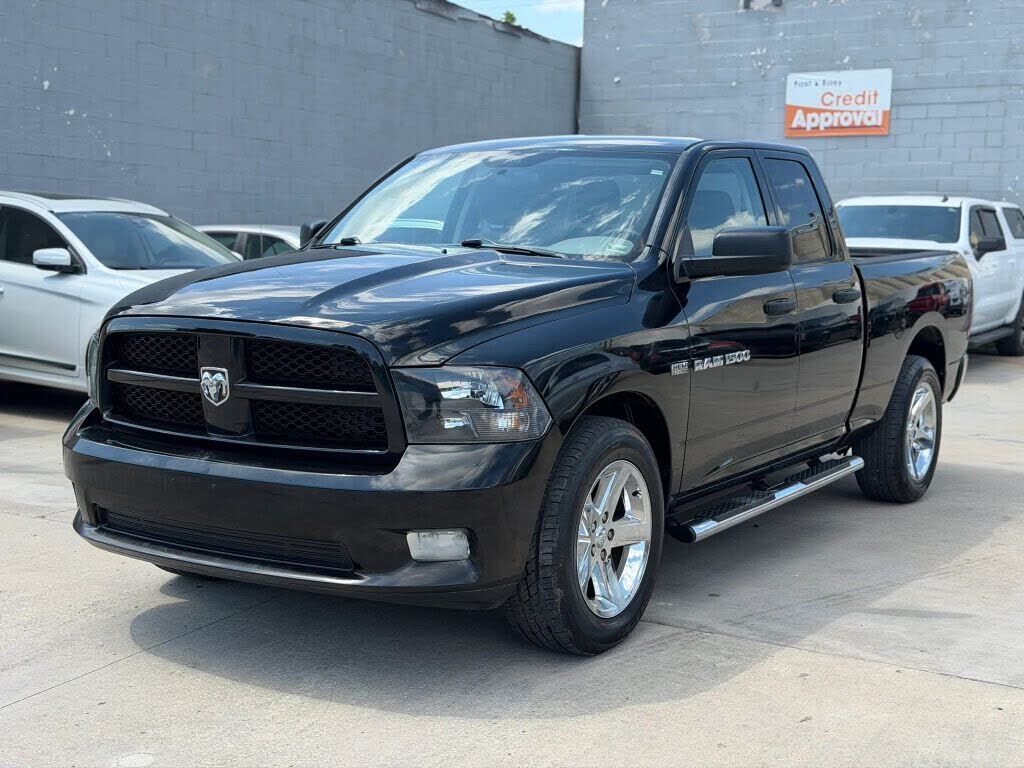 2012 DODGE Ram