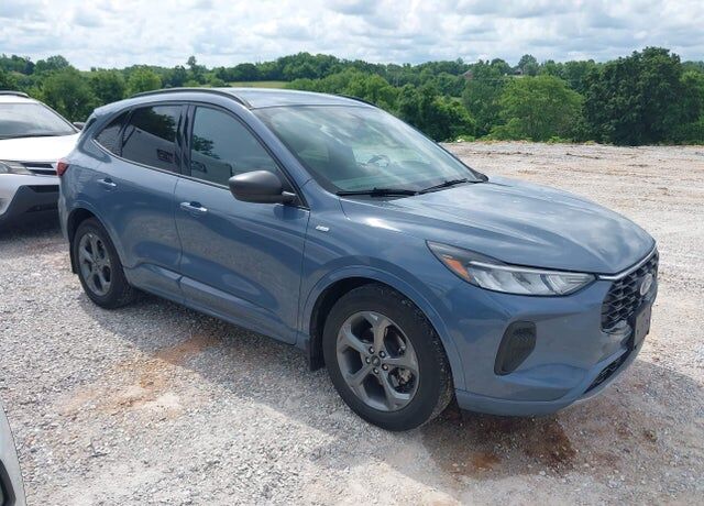 2023 FORD Escape