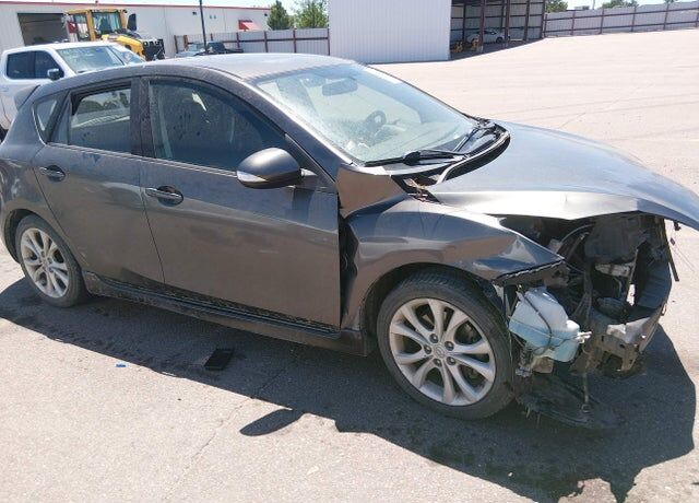2010 MAZDA Mazda3