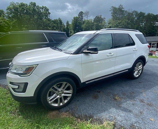 2016 FORD Explorer