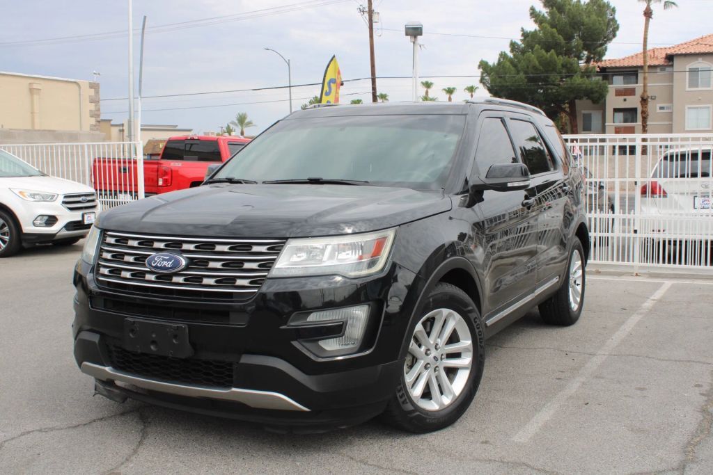 2017 FORD Explorer