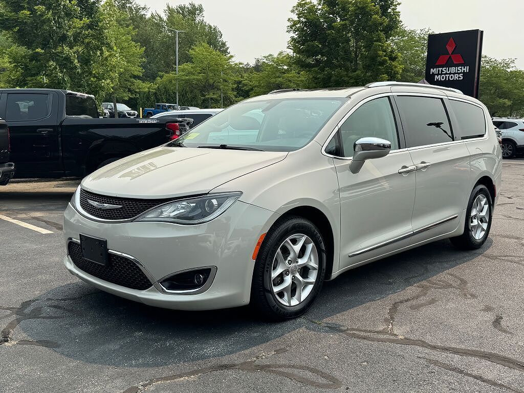 2020 CHRYSLER Pacifica