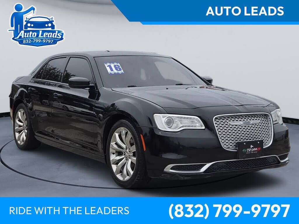 2016 CHRYSLER 300