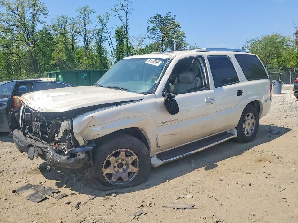 2004 CADILLAC Escalade