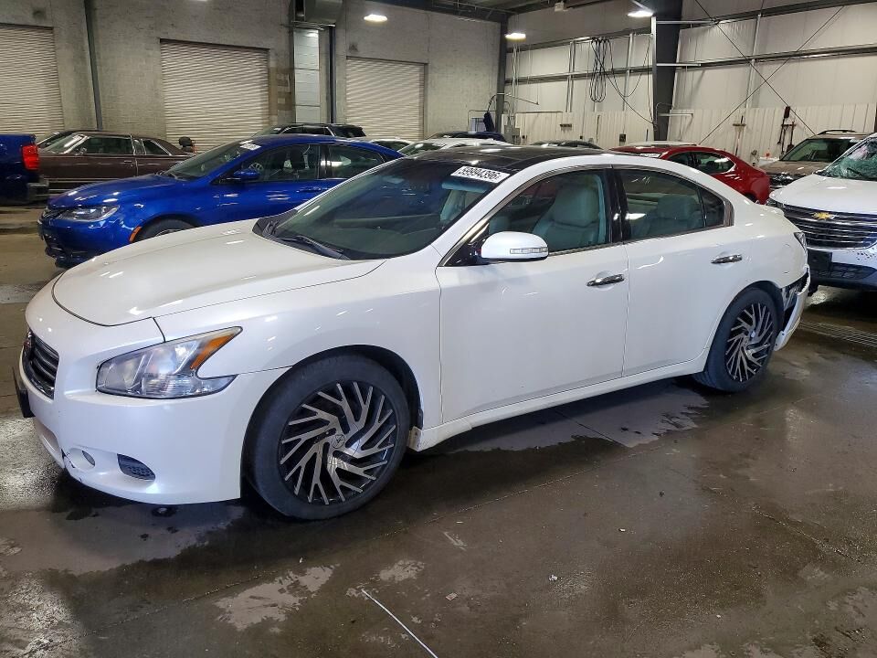 2013 NISSAN Maxima