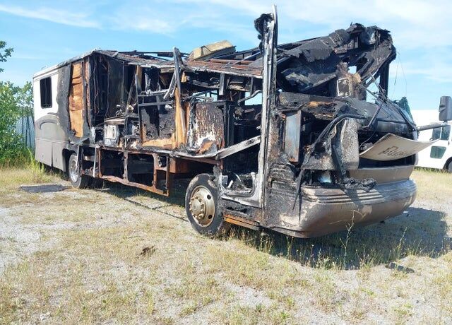 2000 FREIGHTLINER XCS Chassis