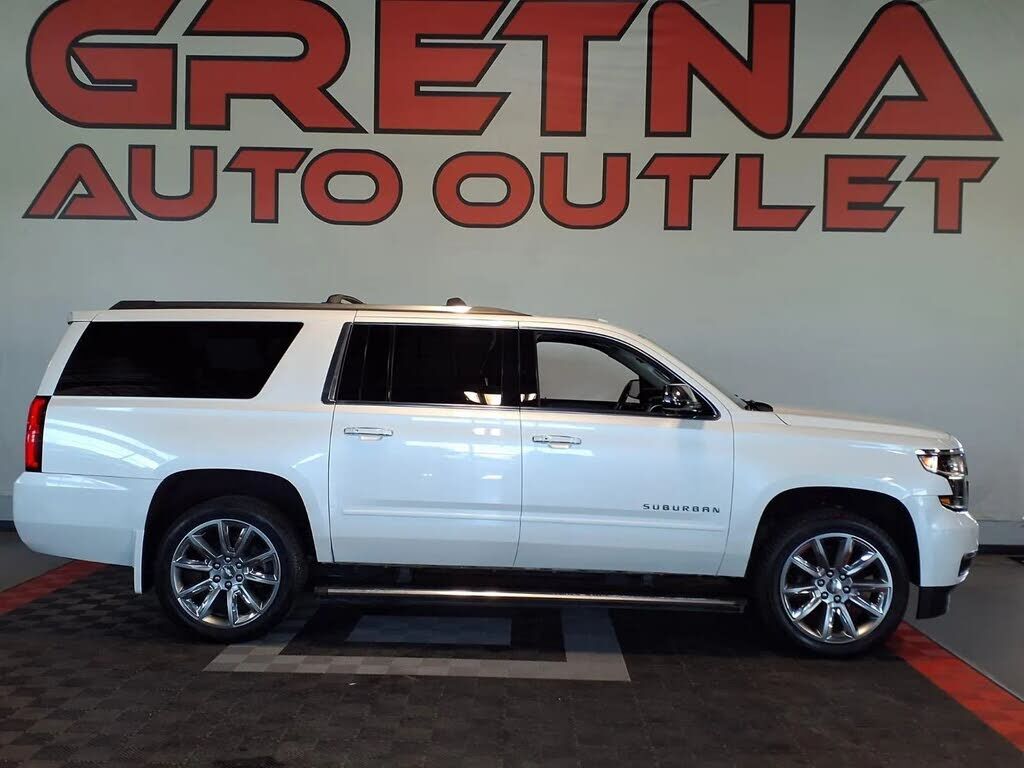 2017 CHEVROLET Suburban