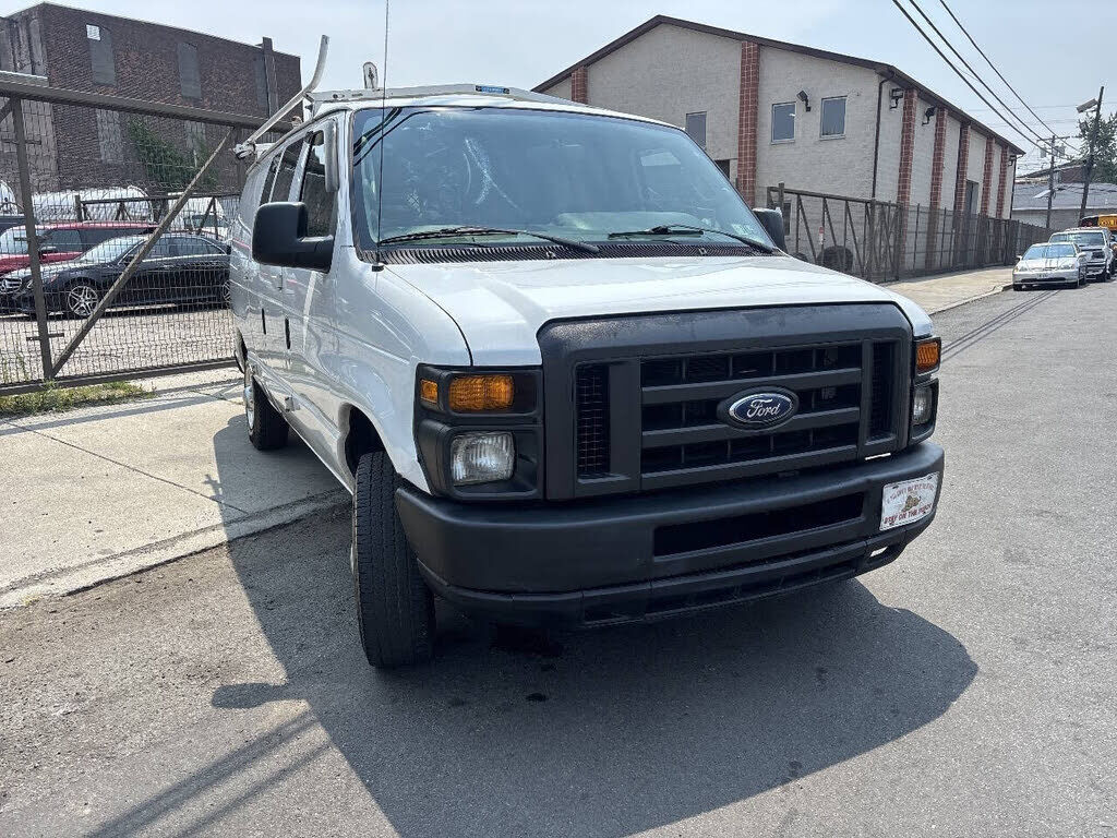 2012 FORD E-150