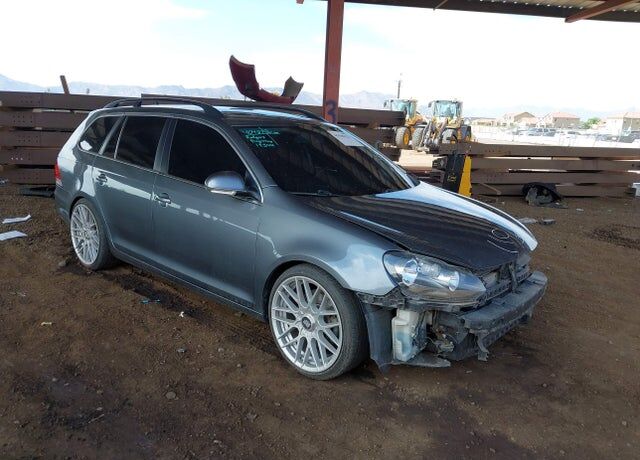 2011 VOLKSWAGEN Jetta Wagon