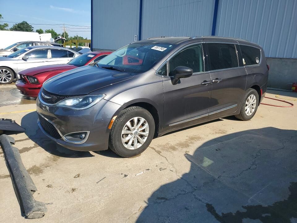 2019 CHRYSLER Pacifica