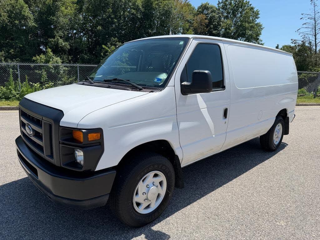 2013 FORD E-250