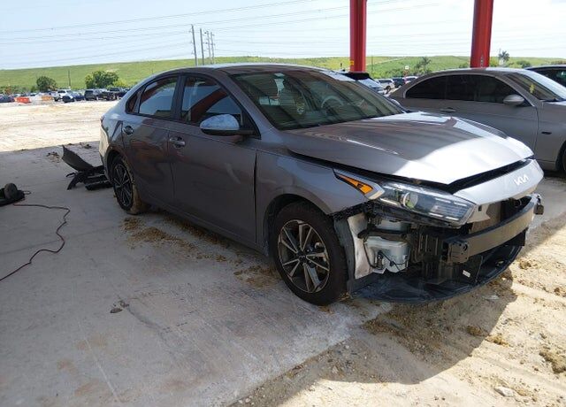 2023 KIA Forte