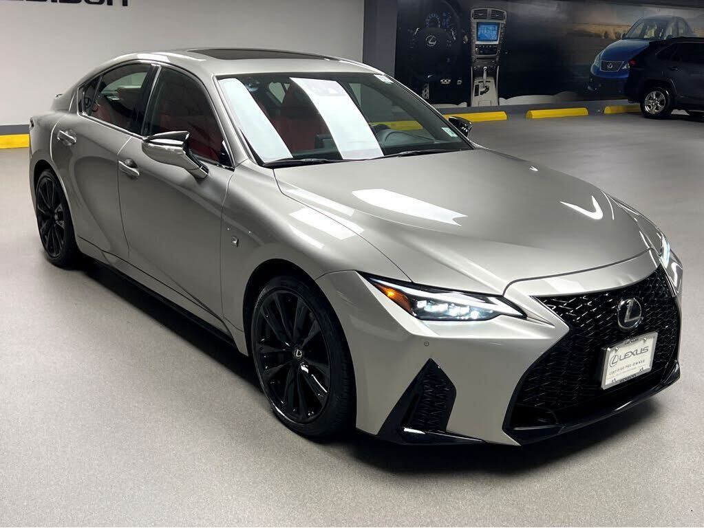 2023 LEXUS IS