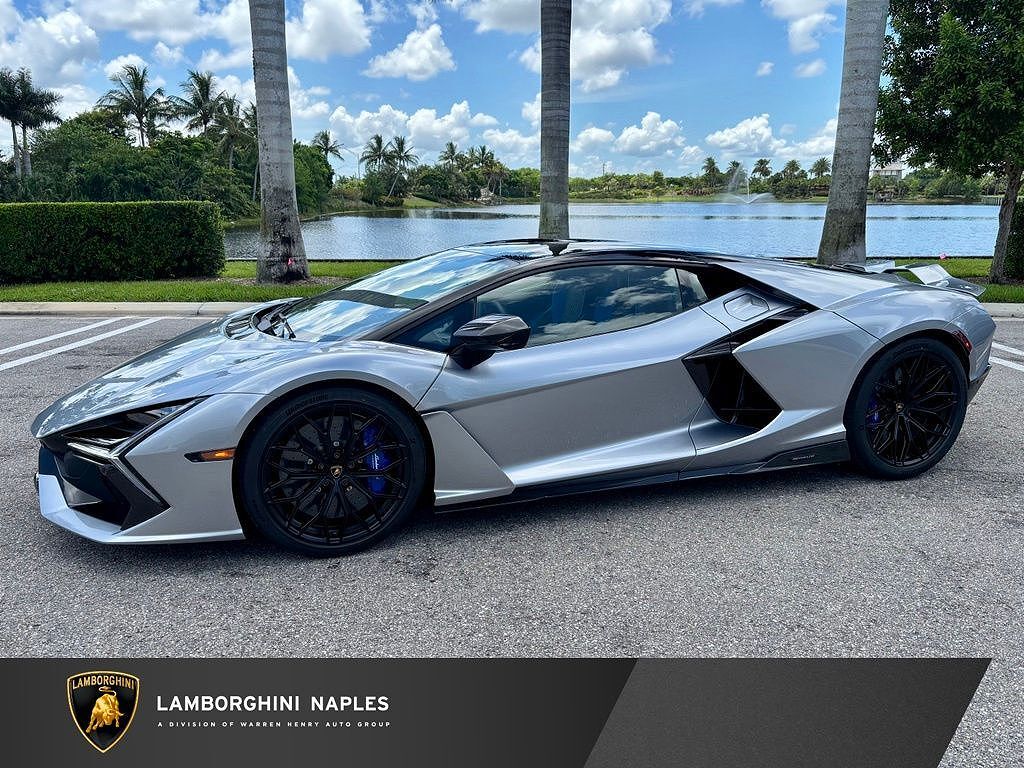 2026 LAMBORGHINI Revuelto
