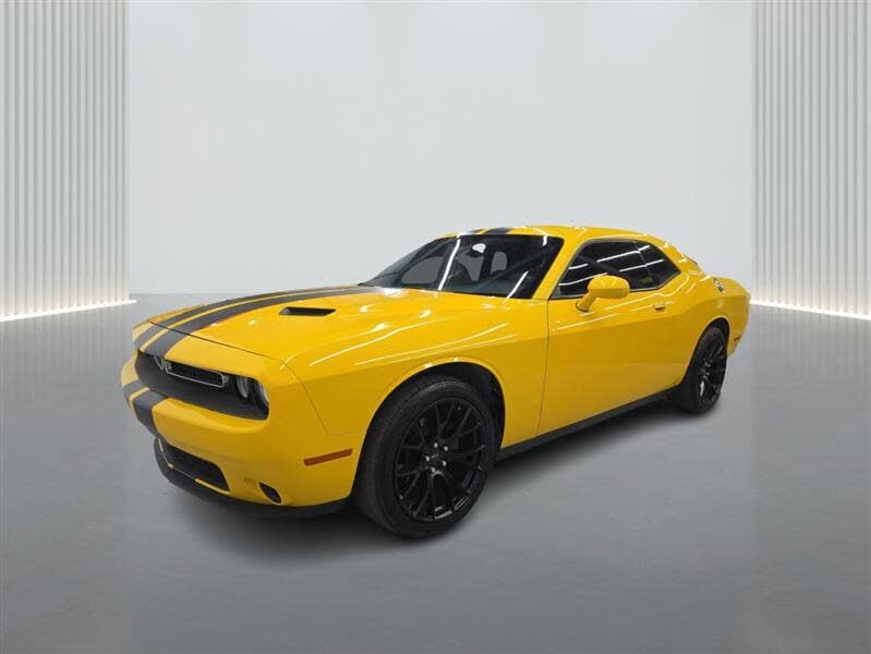 2017 DODGE Challenger