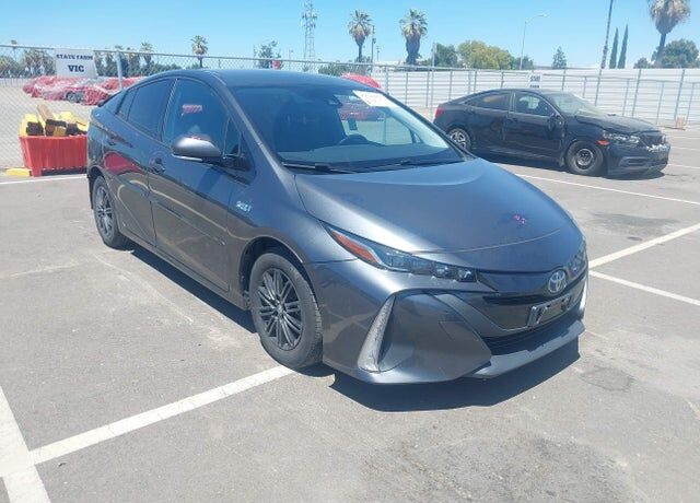 2017 TOYOTA Prius