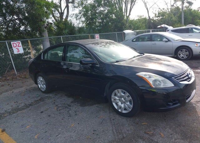 2012 NISSAN Altima