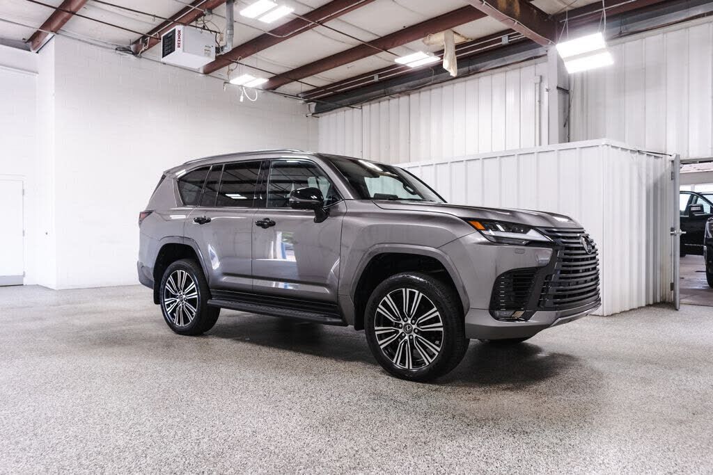 2025 LEXUS LX