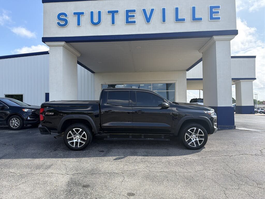 2024 CHEVROLET Colorado
