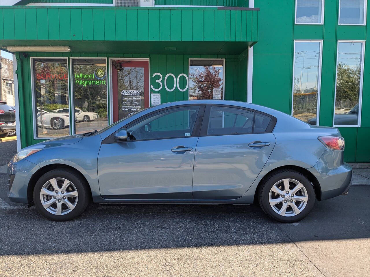 2010 MAZDA Mazda3