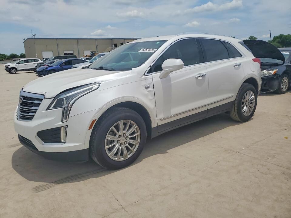 2017 CADILLAC XT5