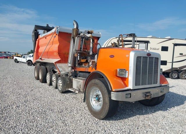 2009 PETERBILT 365